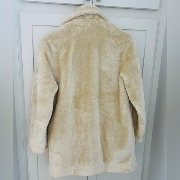 Abercrombie & Fitch Faux Fur Car Coat on cream Size Small - Picture 6 of 9